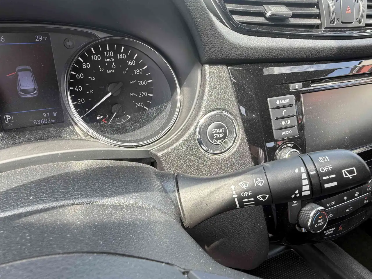 Nissan Qashqai снимка Nissan Qashqai