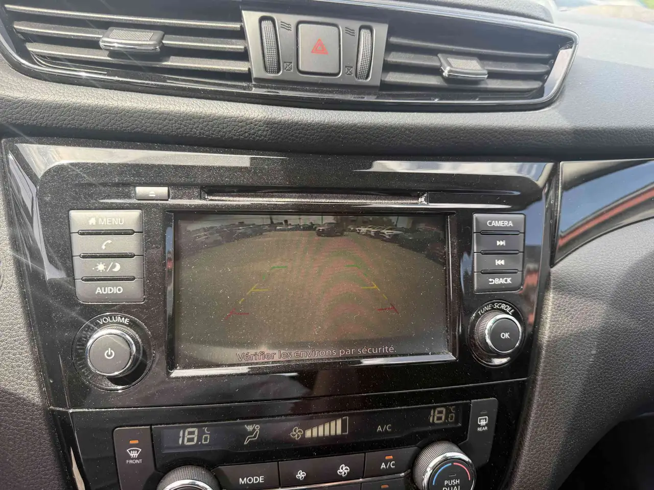Nissan Qashqai снимка Nissan Qashqai