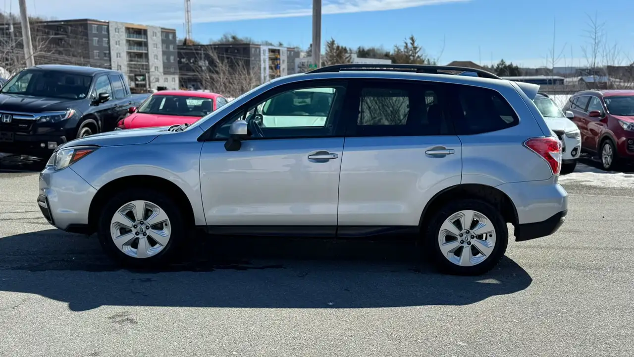 Subaru Forester снимка Subaru Forester