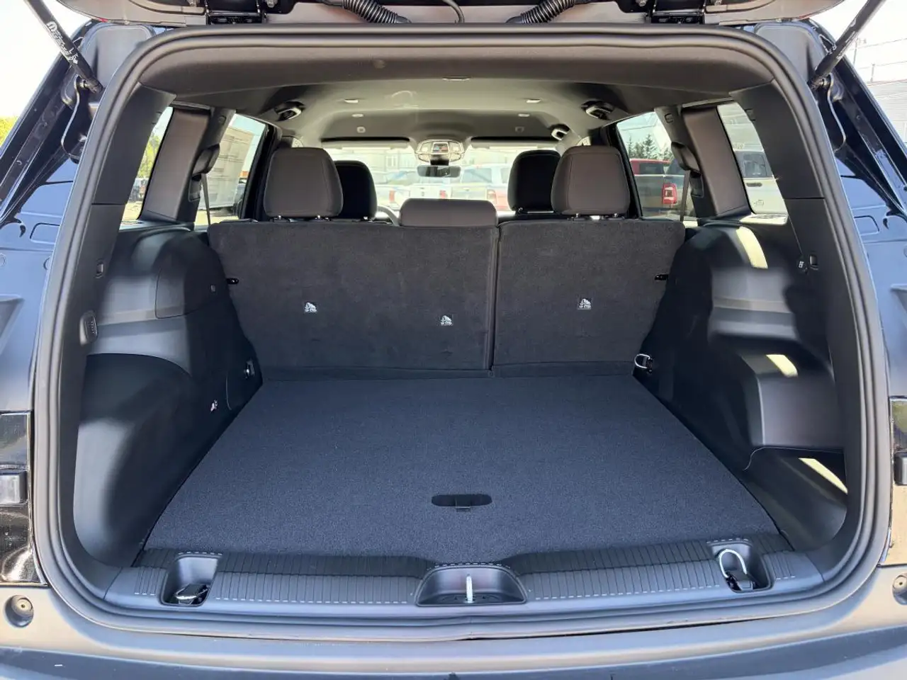 Jeep Cherokee снимка Jeep Cherokee