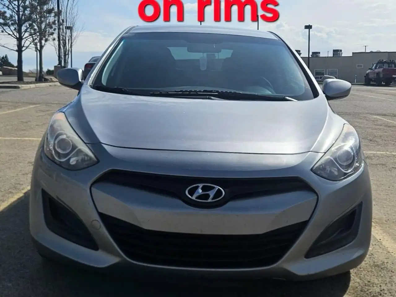 Hyundai ELANTRA снимка Hyundai ELANTRA