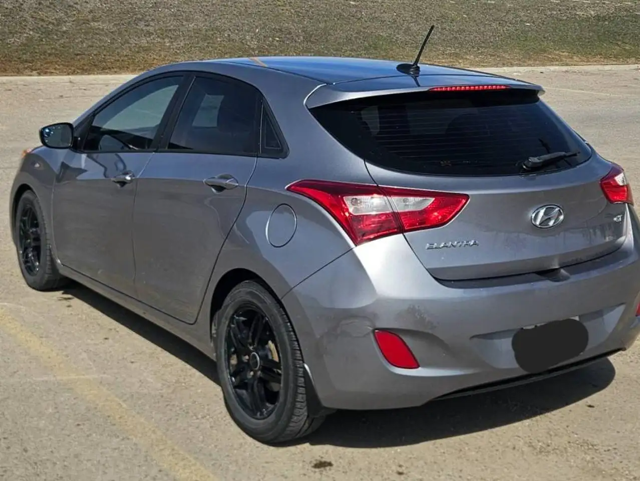Hyundai ELANTRA снимка Hyundai ELANTRA