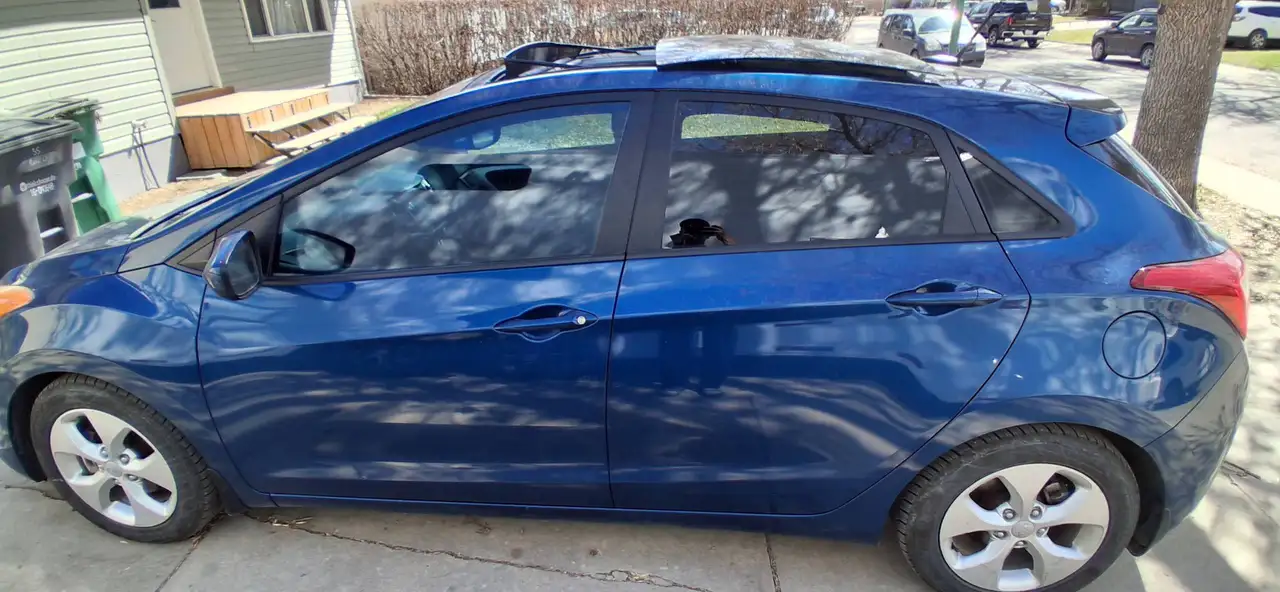 Hyundai ELANTRA снимка Hyundai ELANTRA