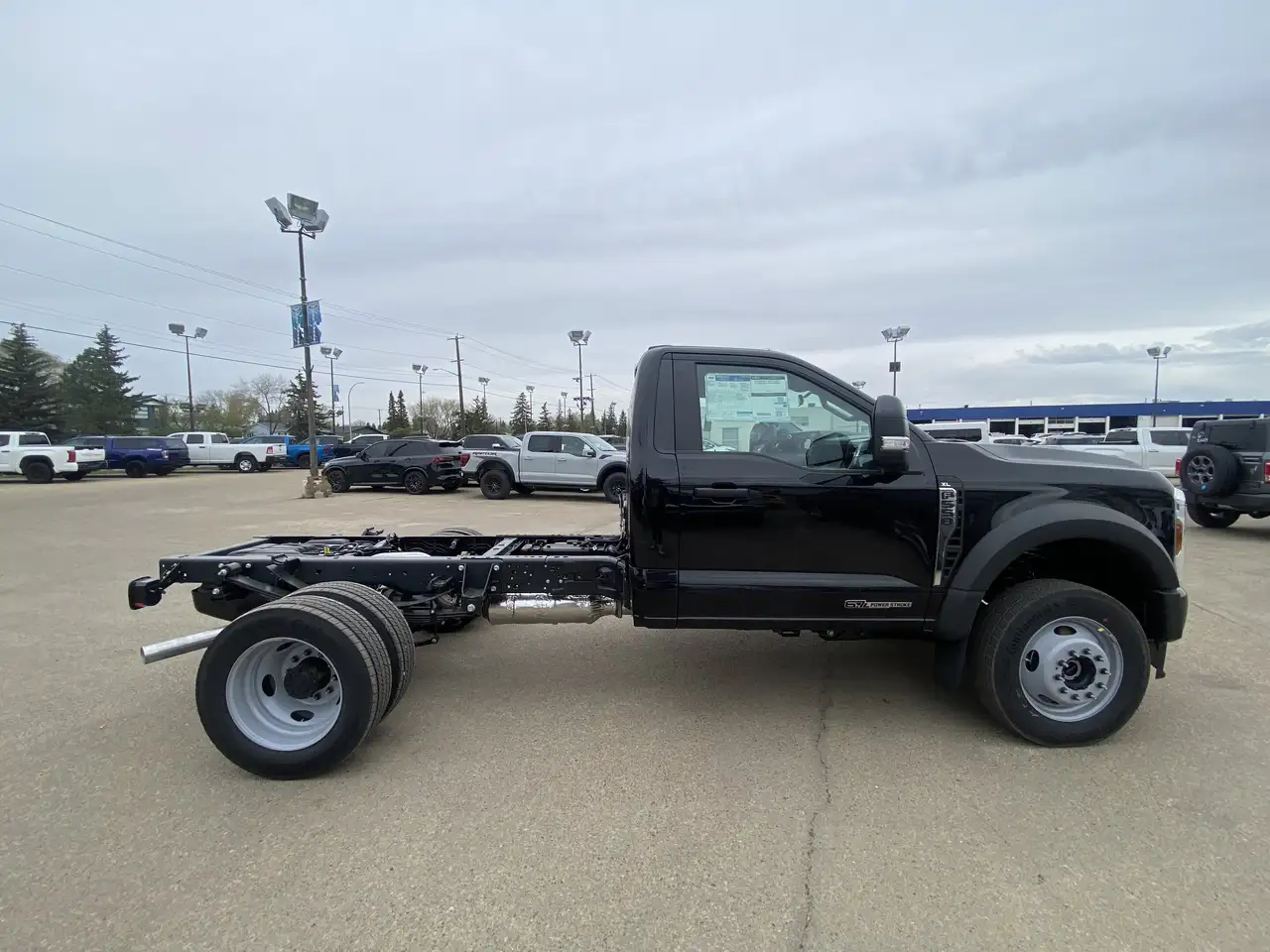 Ford F-550 Super Duty снимка Ford F-550 Super Duty