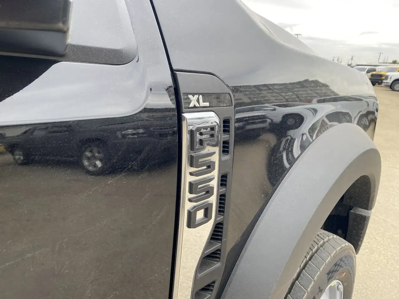 Ford F-550 Super Duty снимка Ford F-550 Super Duty
