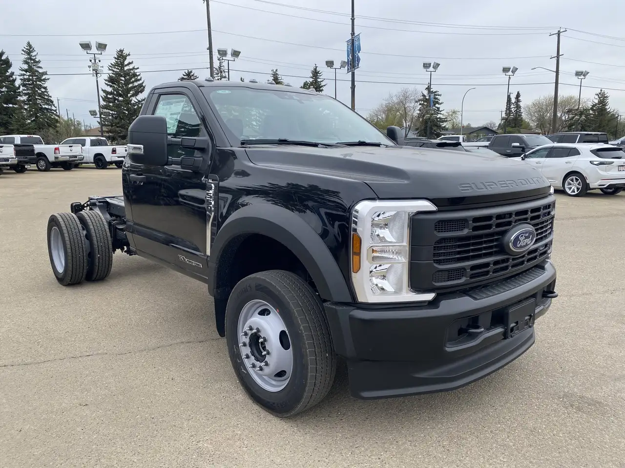 Ford F-550 Super Duty снимка Ford F-550 Super Duty