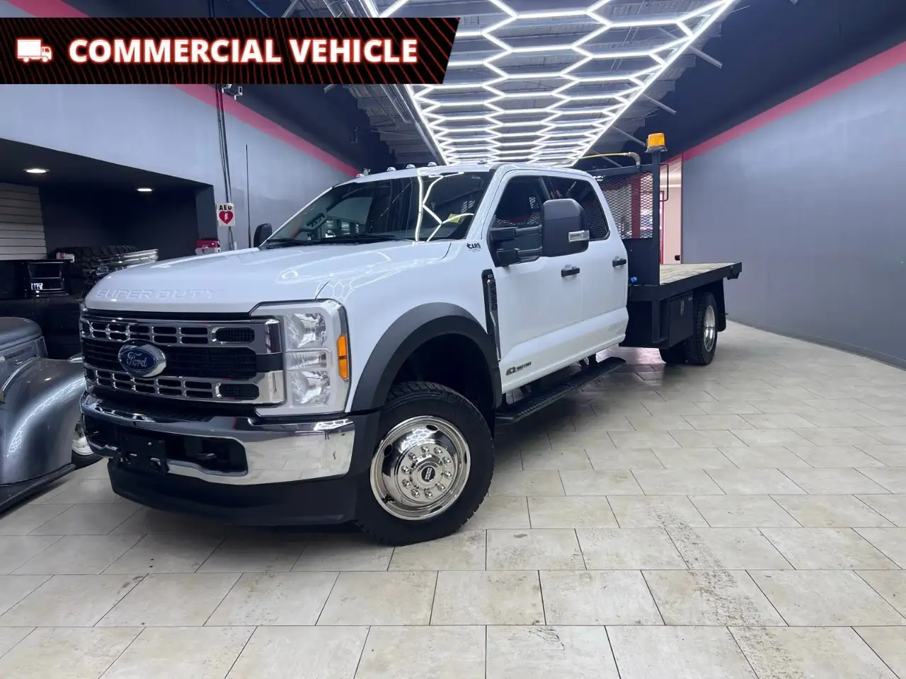 Ford F-550 Super Duty снимка Ford F-550 Super Duty