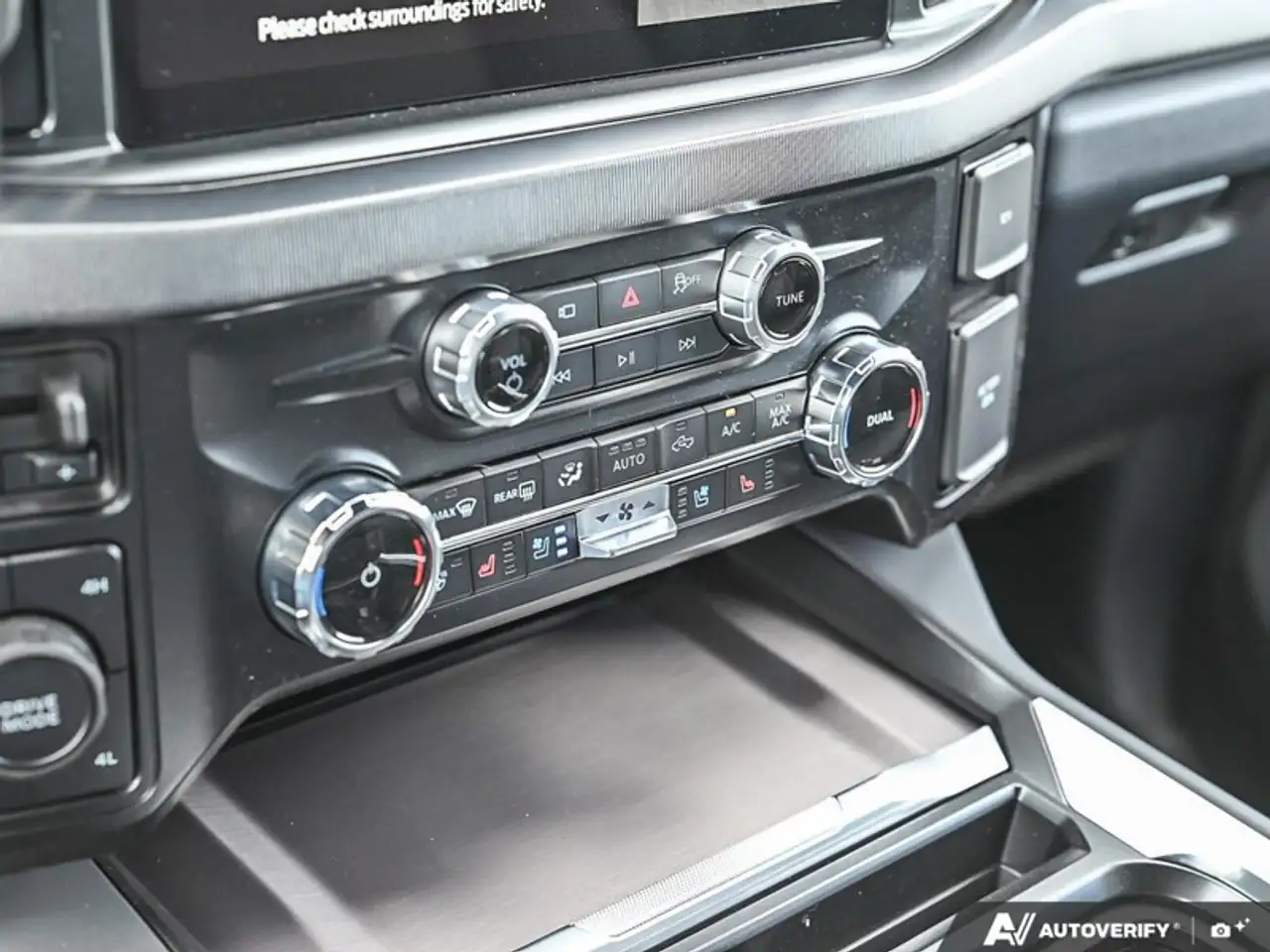 Ford F-450 Super Duty снимка Ford F-450 Super Duty