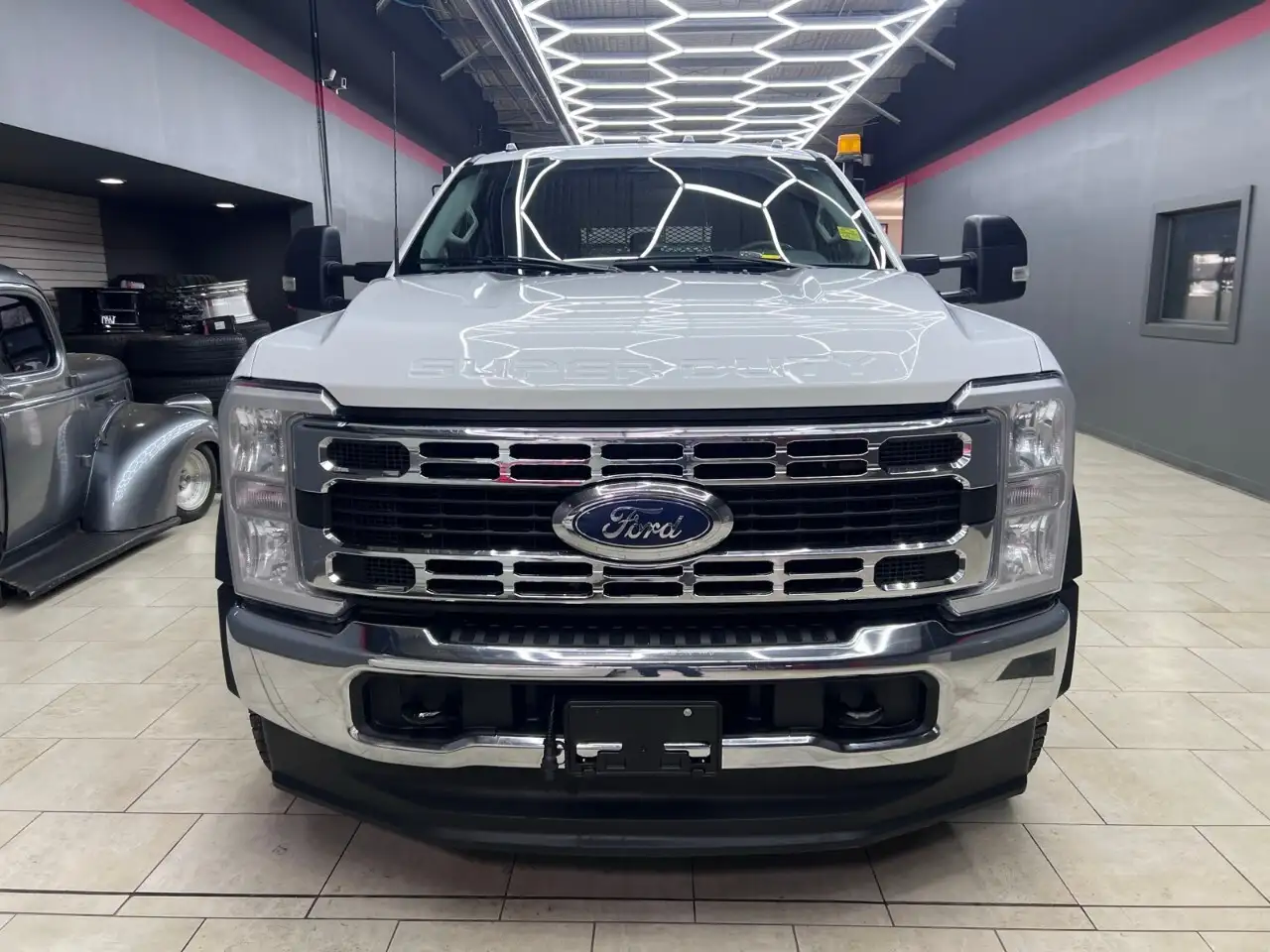 Ford F-550 Super Duty снимка Ford F-550 Super Duty