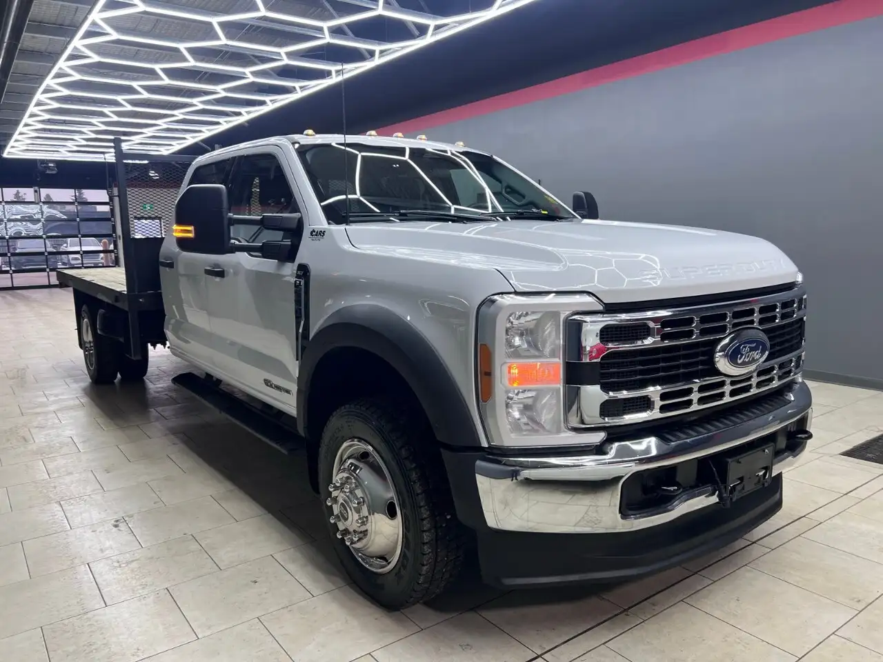 Ford F-550 Super Duty снимка Ford F-550 Super Duty