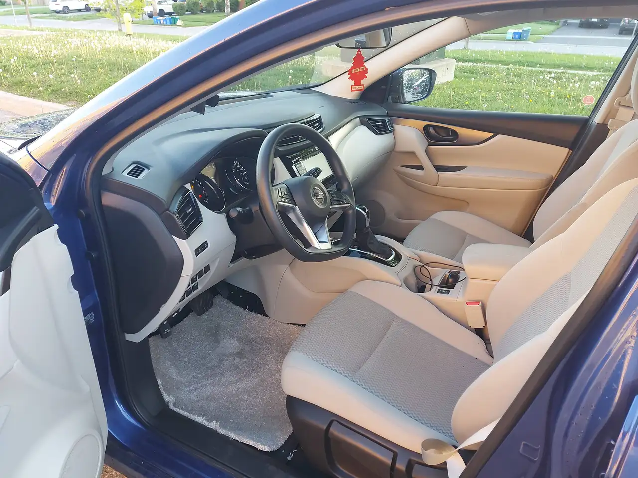 Nissan Qashqai снимка Nissan Qashqai