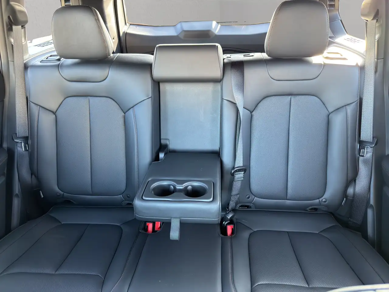 Jeep Cherokee снимка Jeep Cherokee