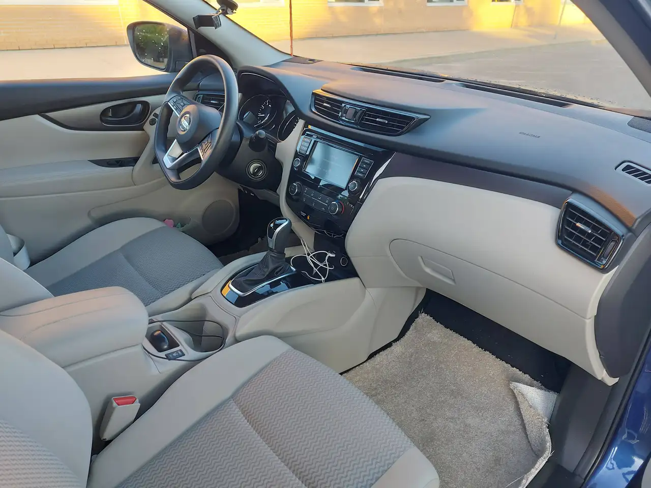 Nissan Qashqai снимка Nissan Qashqai