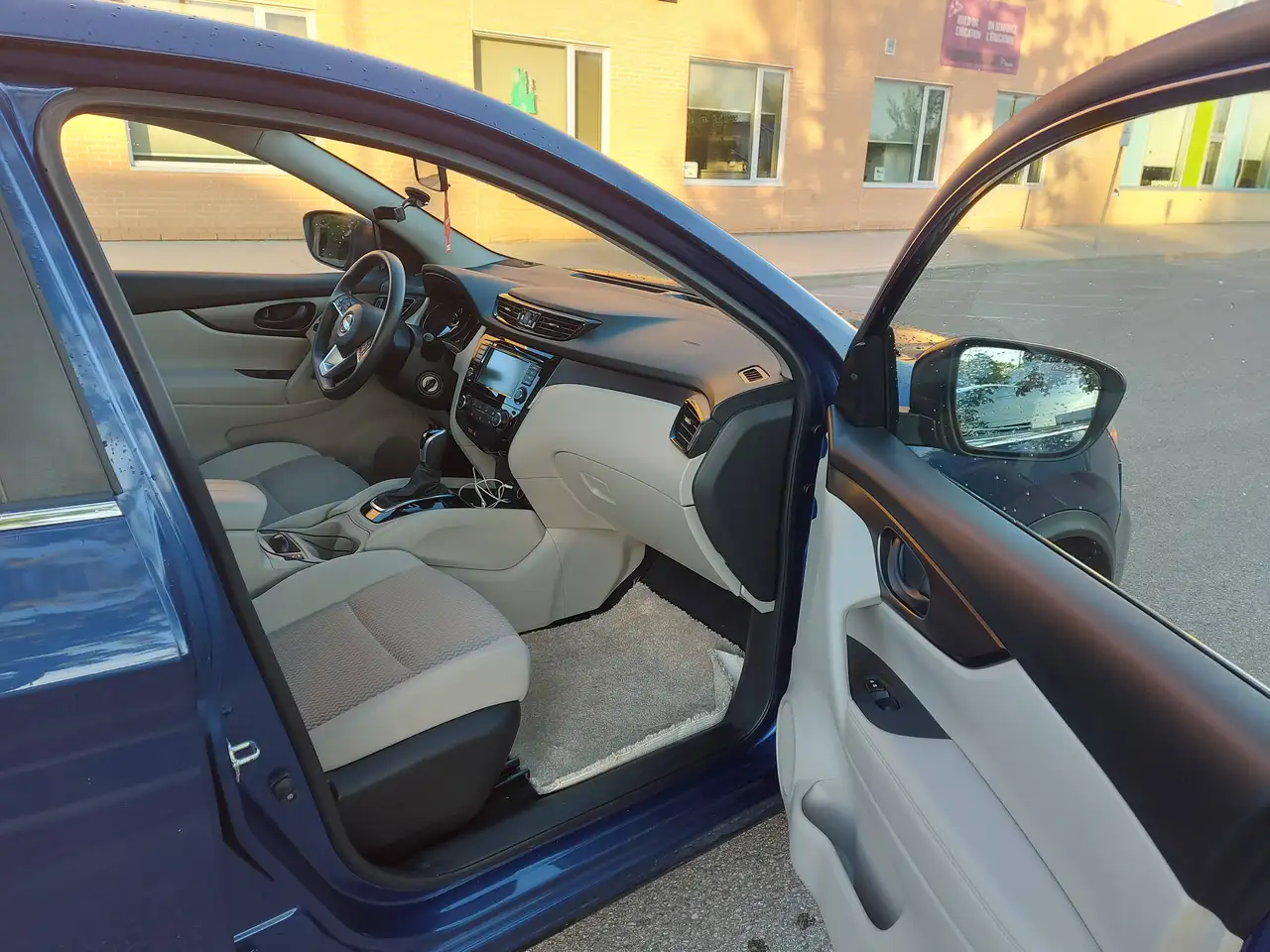 Nissan Qashqai снимка Nissan Qashqai