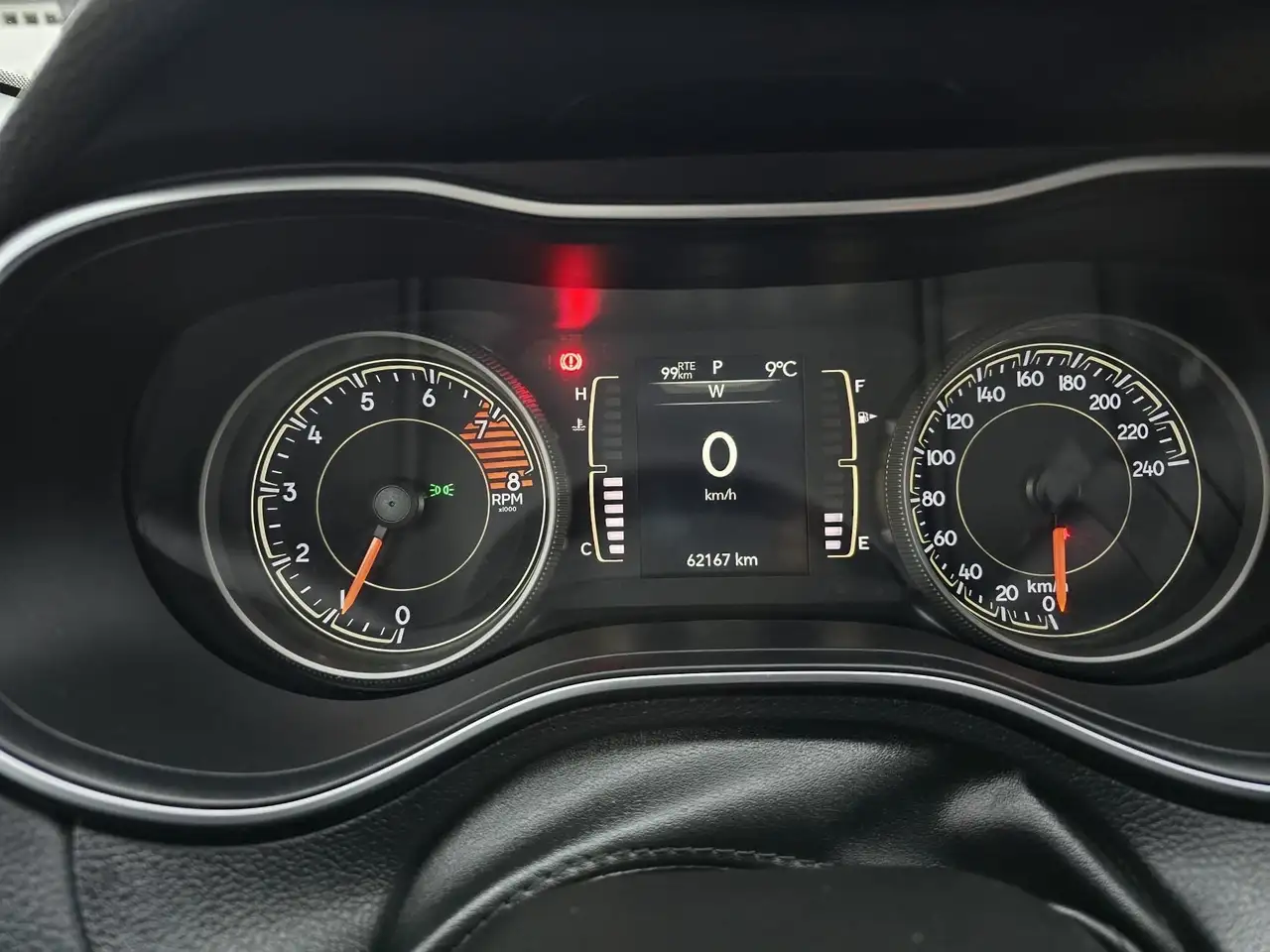 Jeep Cherokee снимка Jeep Cherokee