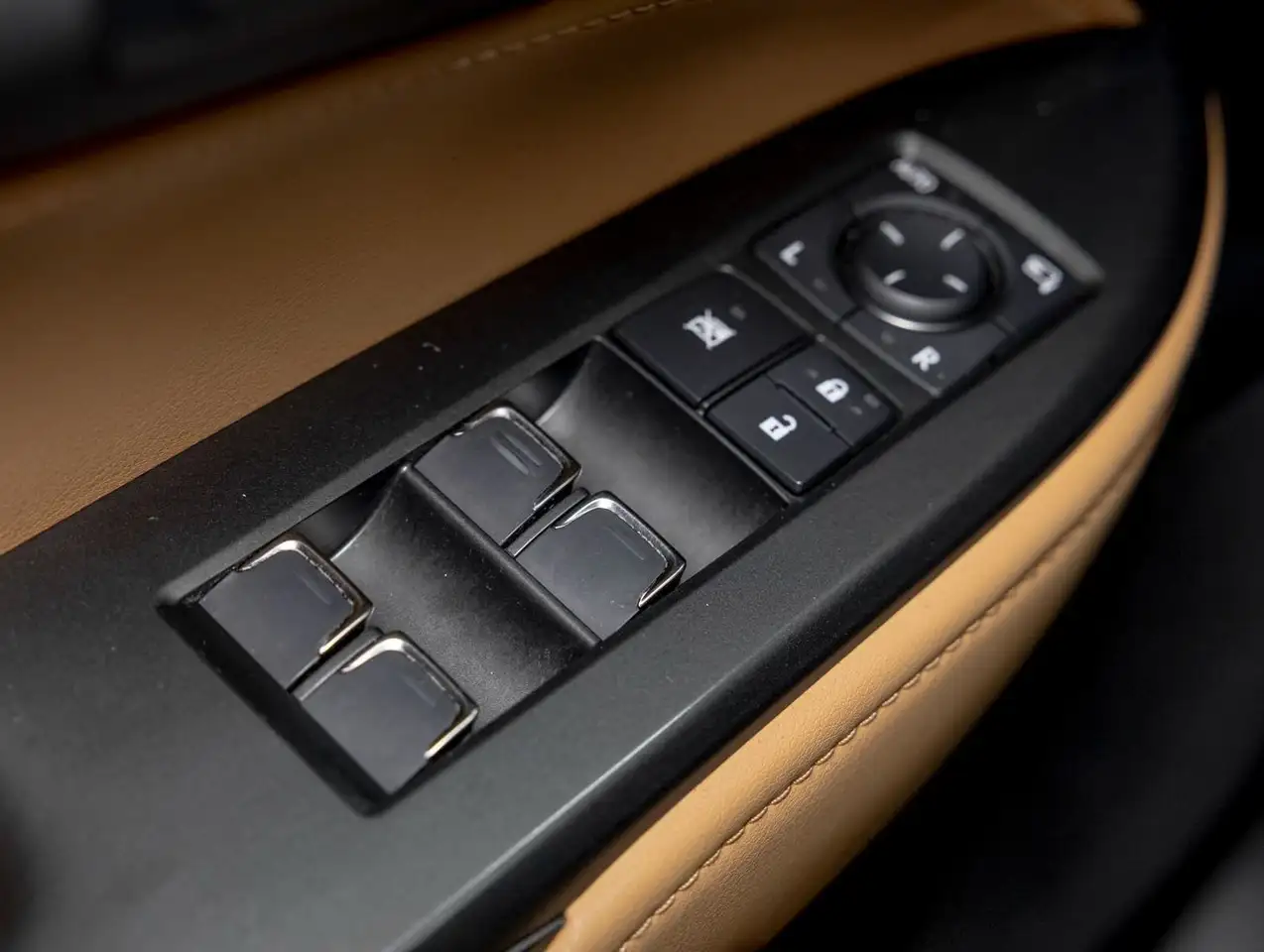 Lexus NX fotografie Lexus NX