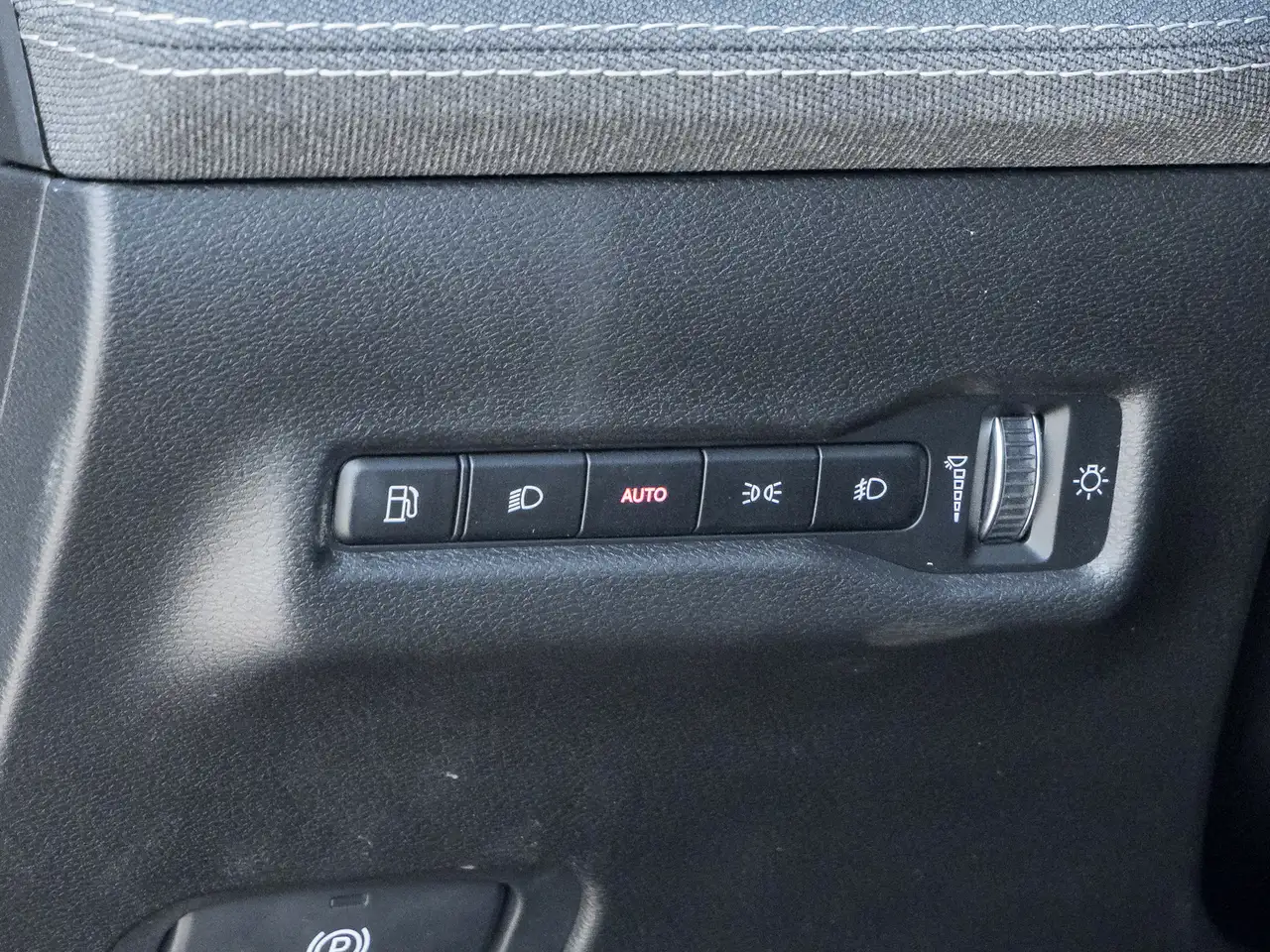 Jeep Cherokee photo Jeep Cherokee