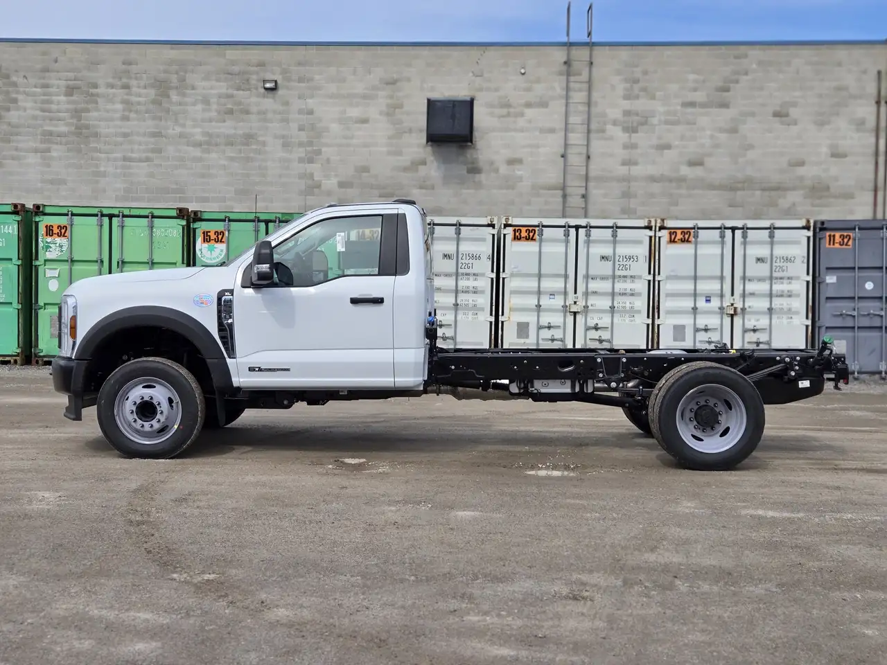 Ford F-550 Super Duty снимка Ford F-550 Super Duty
