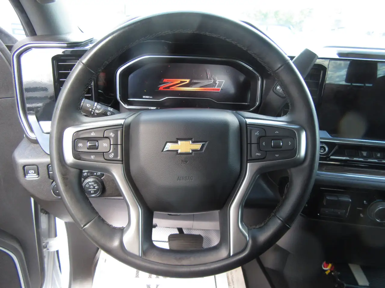 Chevrolet Silverado 3500 photo Chevrolet Silverado 3500