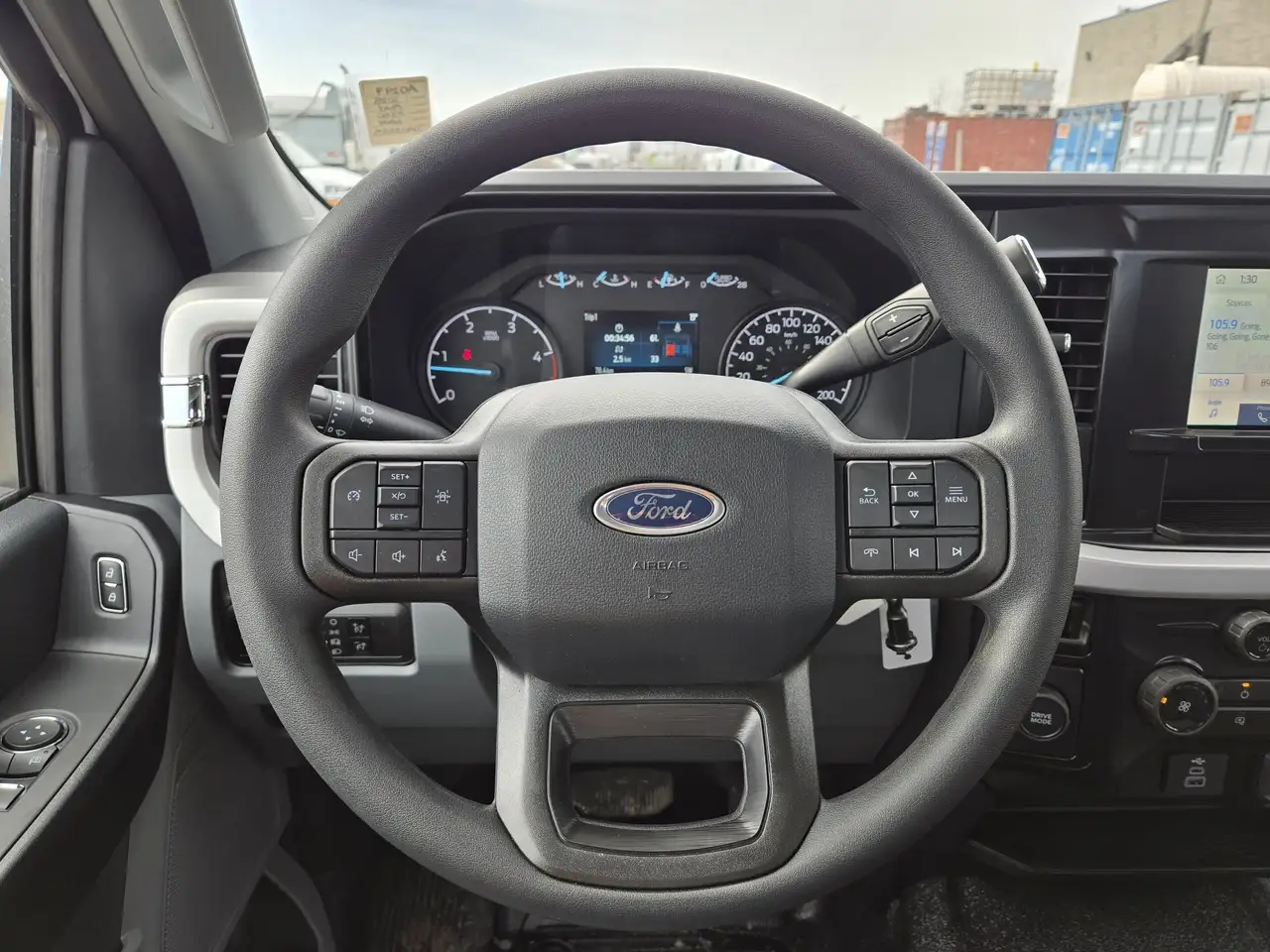 Ford F-550 Super Duty снимка Ford F-550 Super Duty