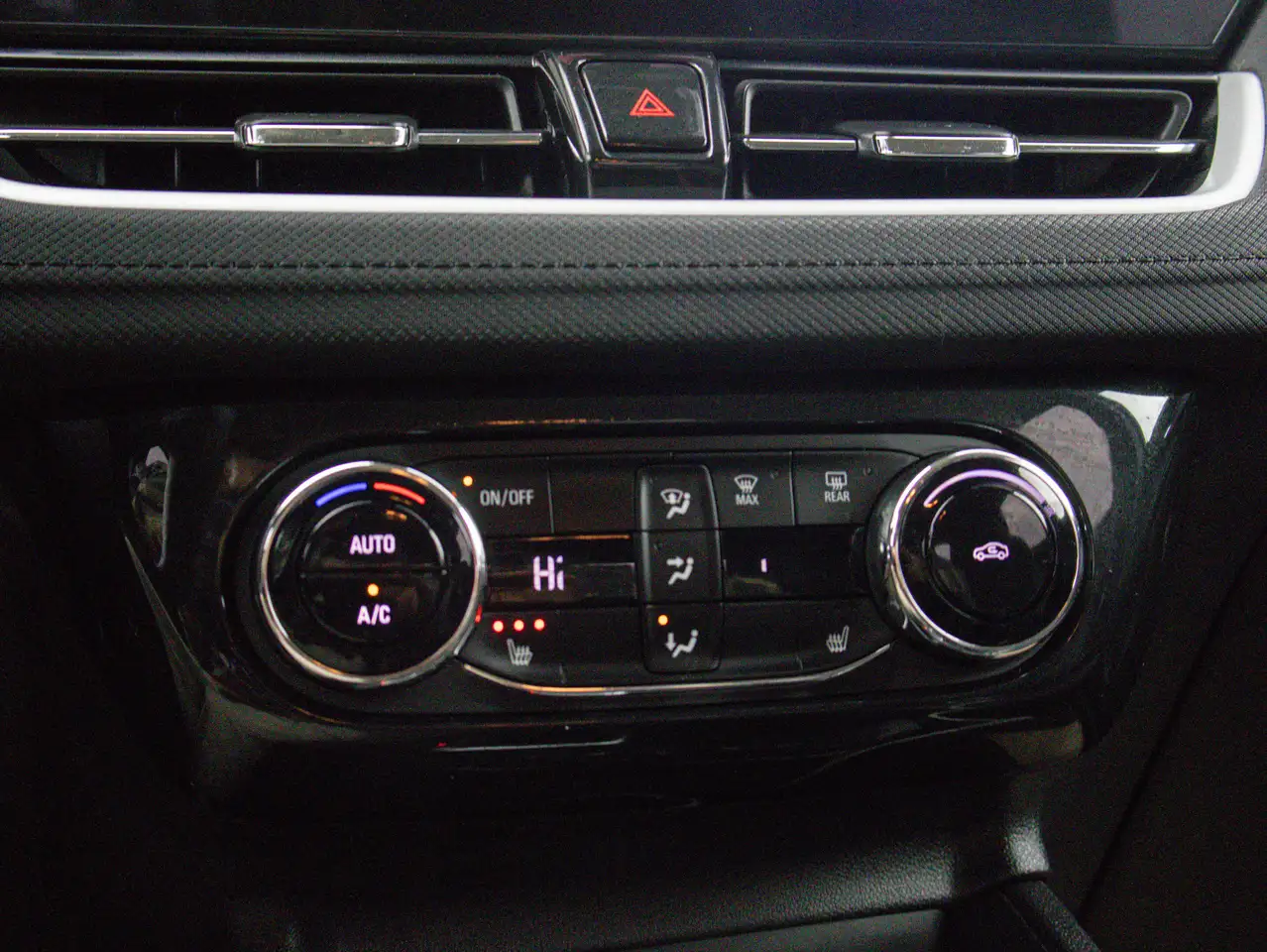Chevrolet Trailblazer снимка Chevrolet Trailblazer