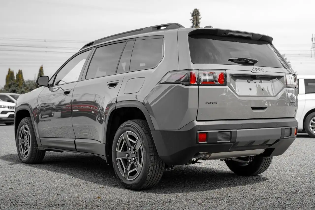 Jeep Cherokee снимка Jeep Cherokee