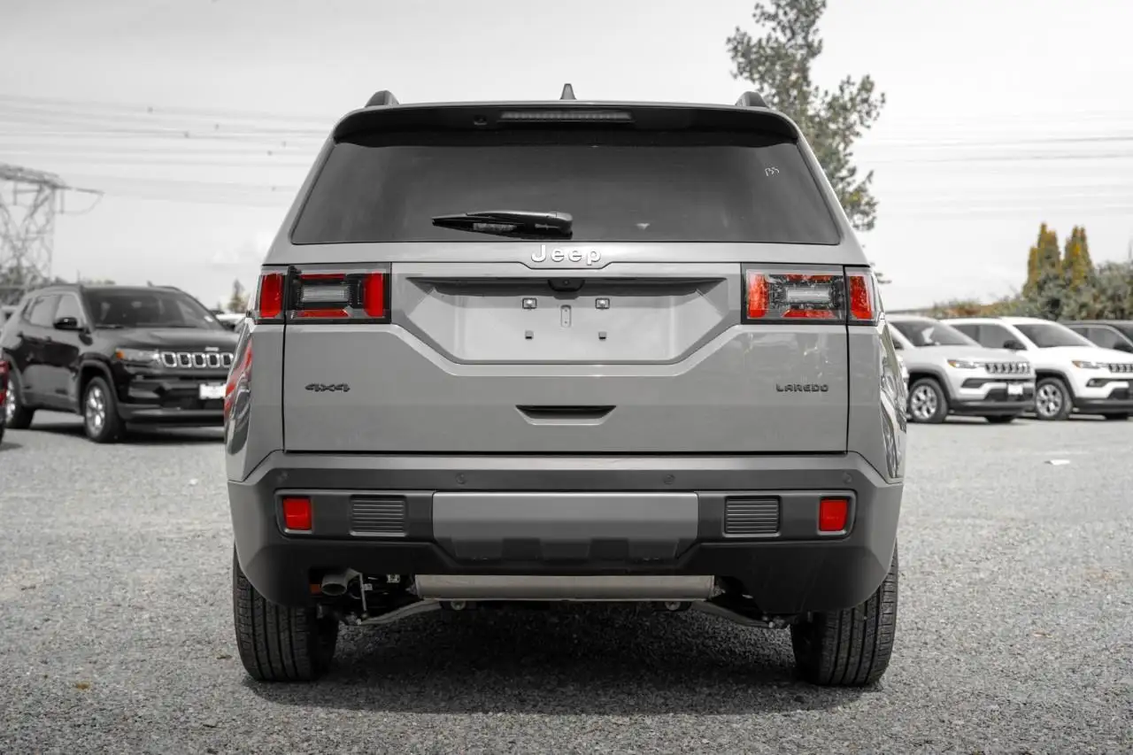Jeep Cherokee снимка Jeep Cherokee