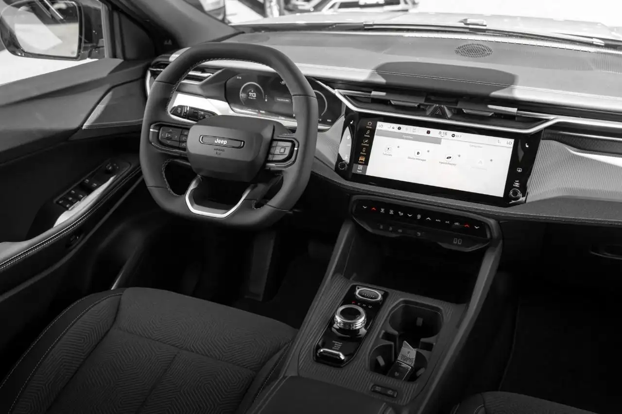 Jeep Cherokee снимка Jeep Cherokee