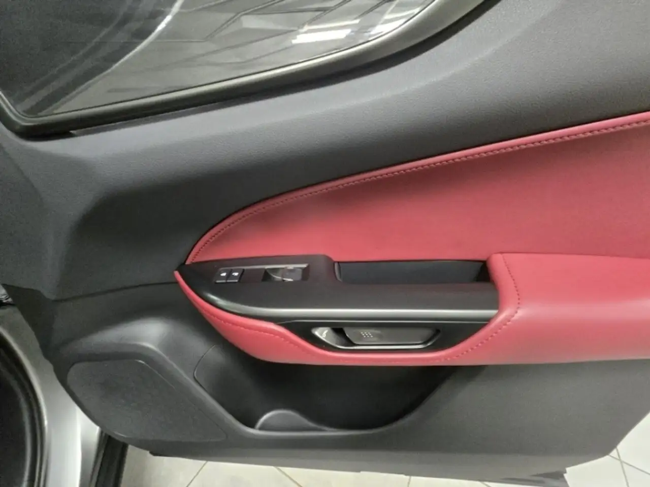 Lexus NX fotografie Lexus NX