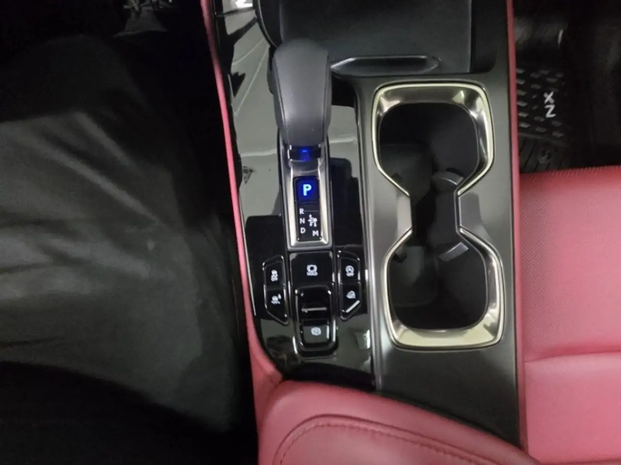 Lexus NX fotografie Lexus NX