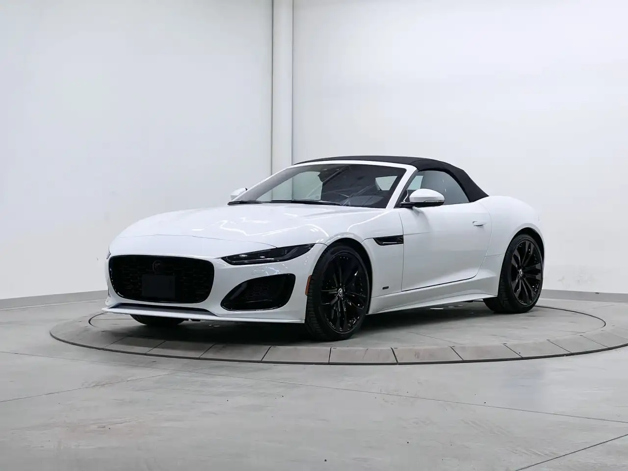 Jaguar F-Type снимка Jaguar F-Type