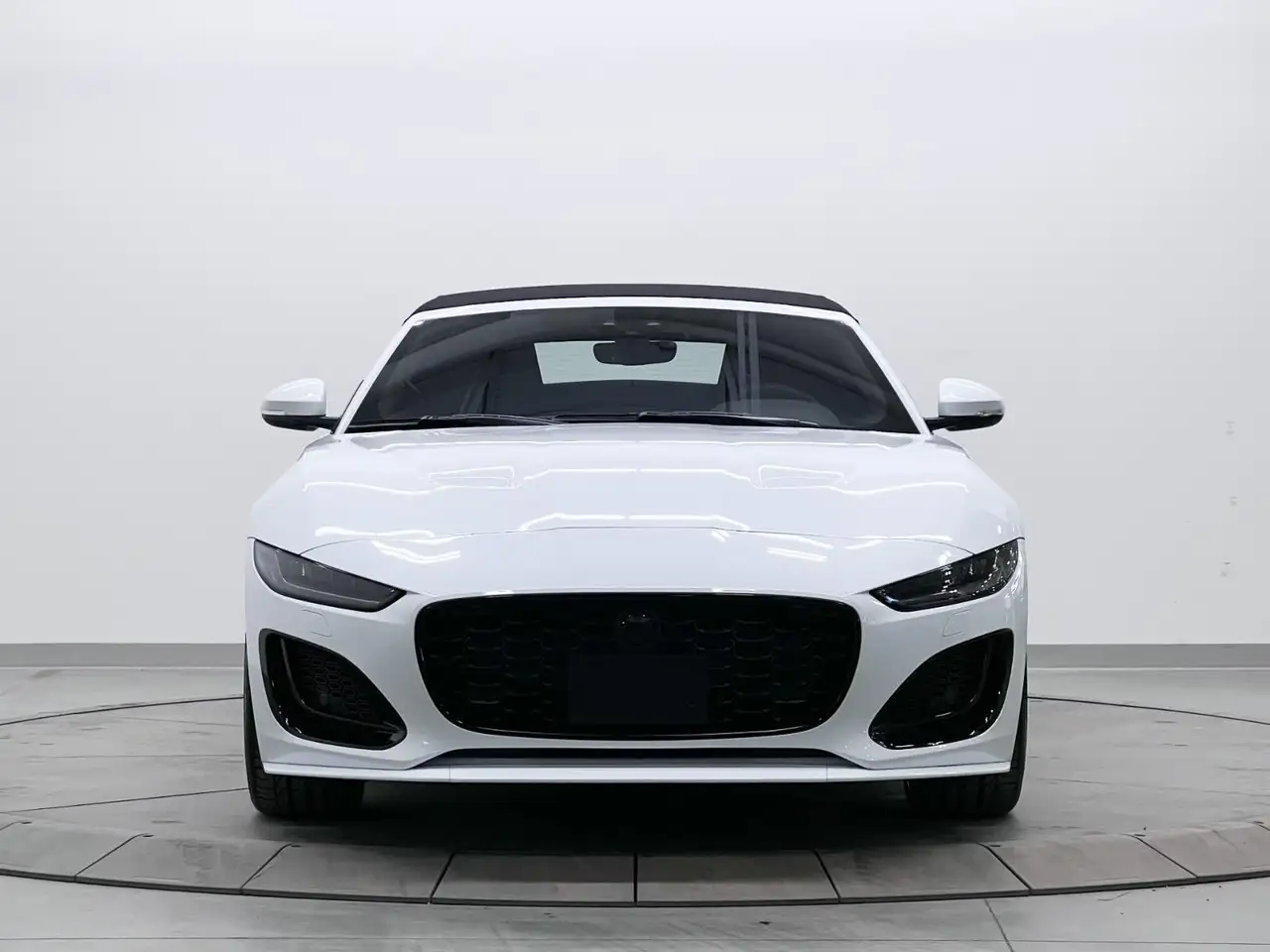 Jaguar F-Type снимка Jaguar F-Type