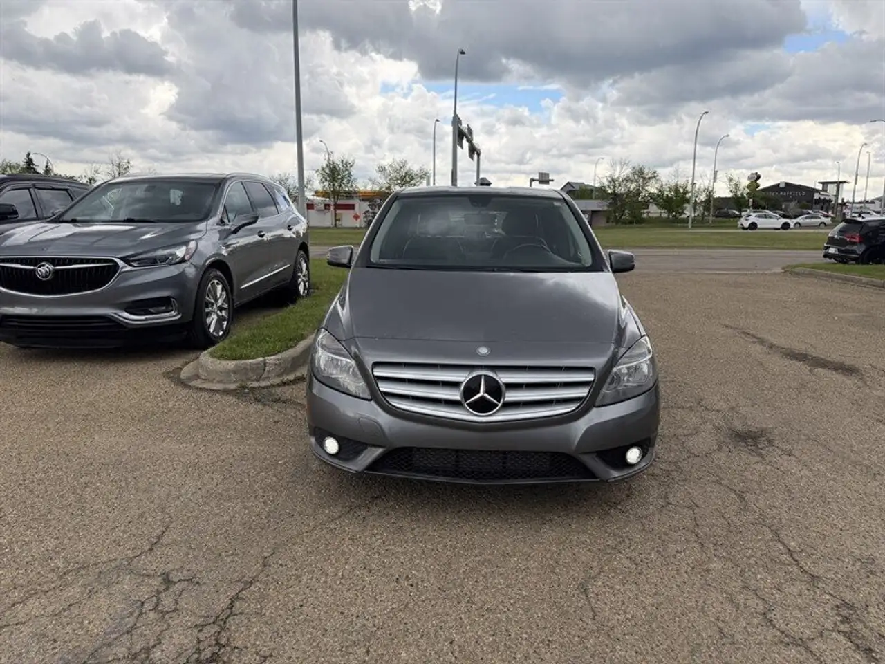 Mercedes-Benz B-Class photo Mercedes-Benz B-Class