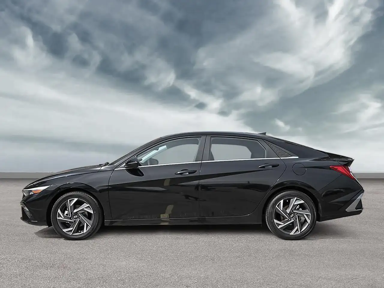 Hyundai ELANTRA fotografie Hyundai ELANTRA