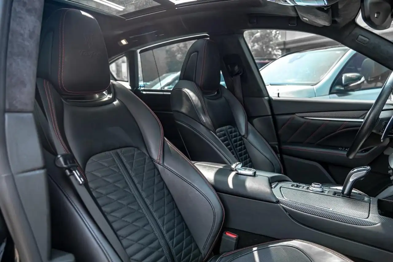 Maserati Levante снимка Maserati Levante