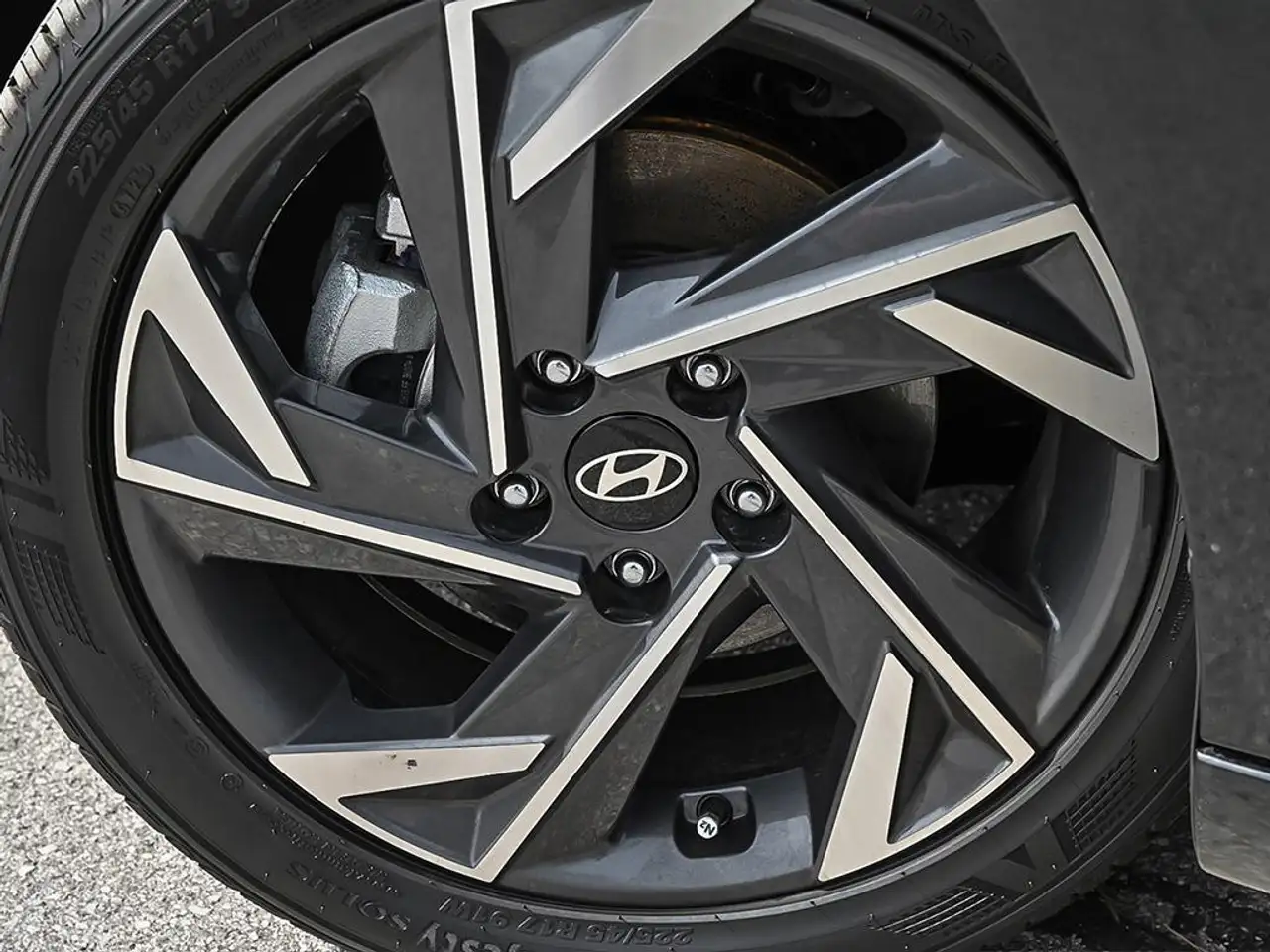 Hyundai ELANTRA fotografie Hyundai ELANTRA