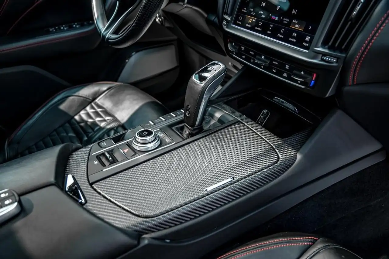 Maserati Levante снимка Maserati Levante