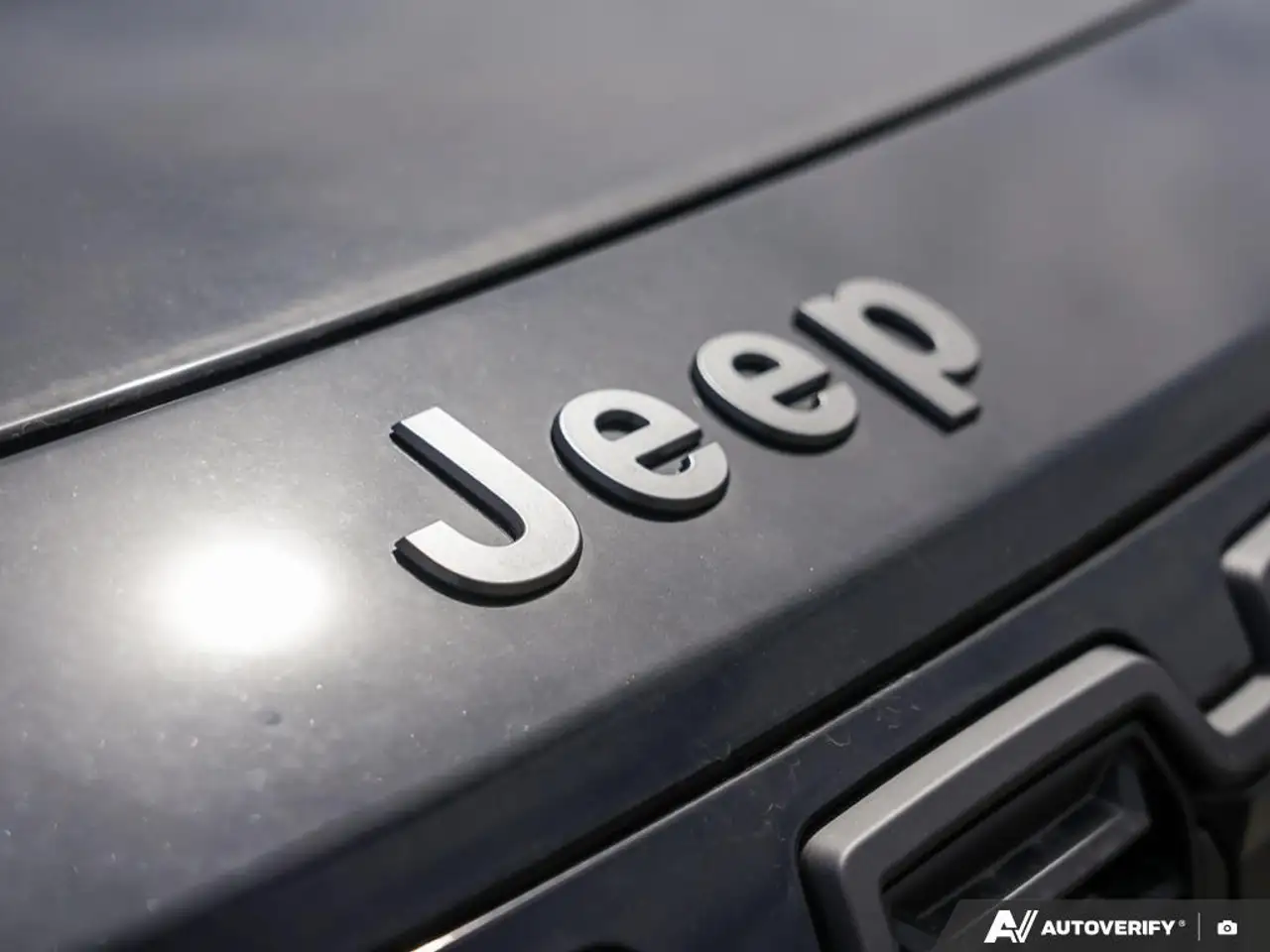 Jeep Cherokee снимка Jeep Cherokee
