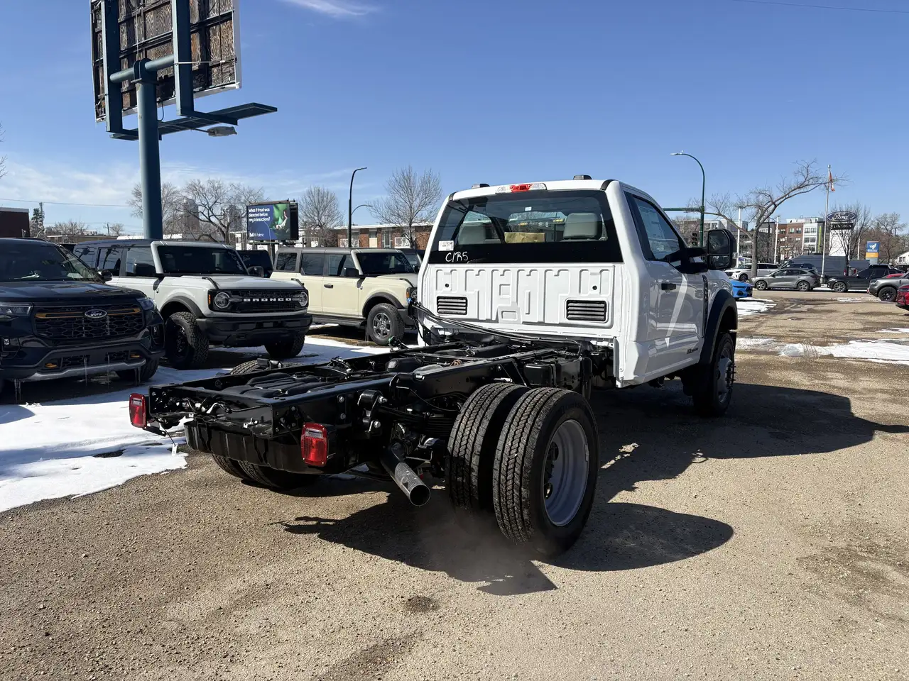 Ford F-550 Super Duty снимка Ford F-550 Super Duty