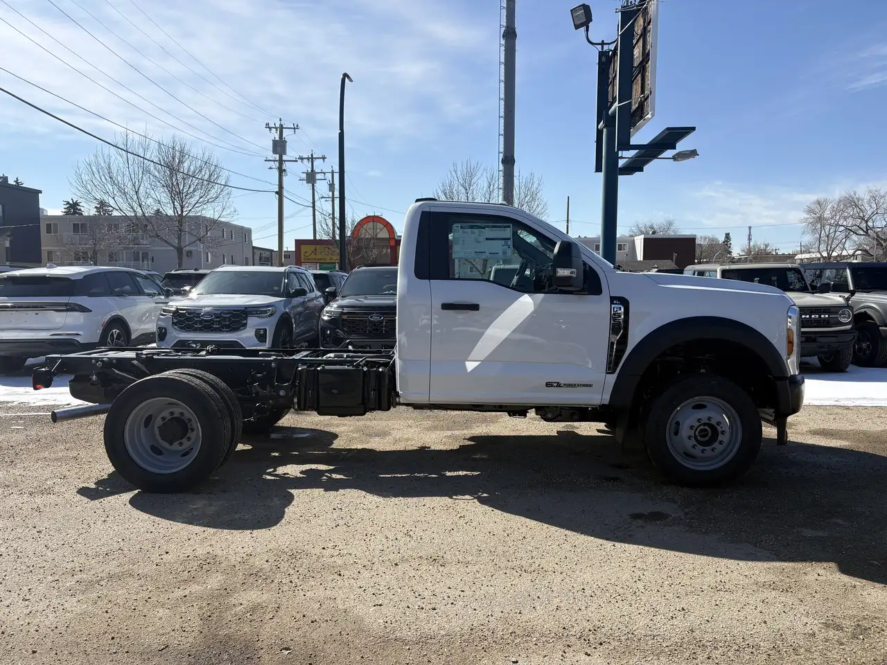 Ford F-550 Super Duty снимка Ford F-550 Super Duty