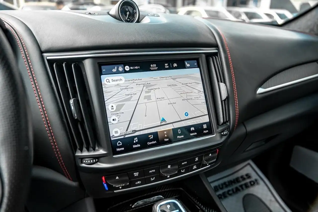 Maserati Levante снимка Maserati Levante