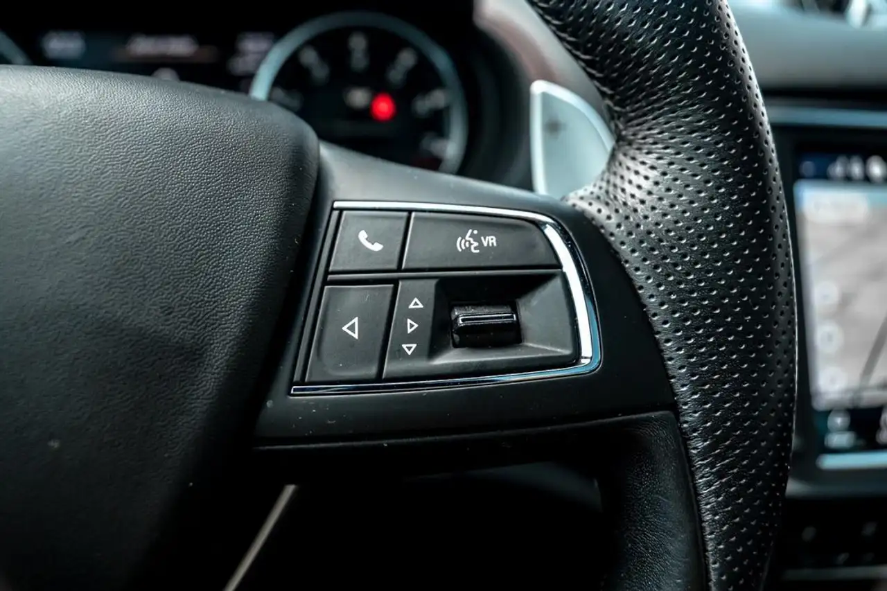 Maserati Levante снимка Maserati Levante