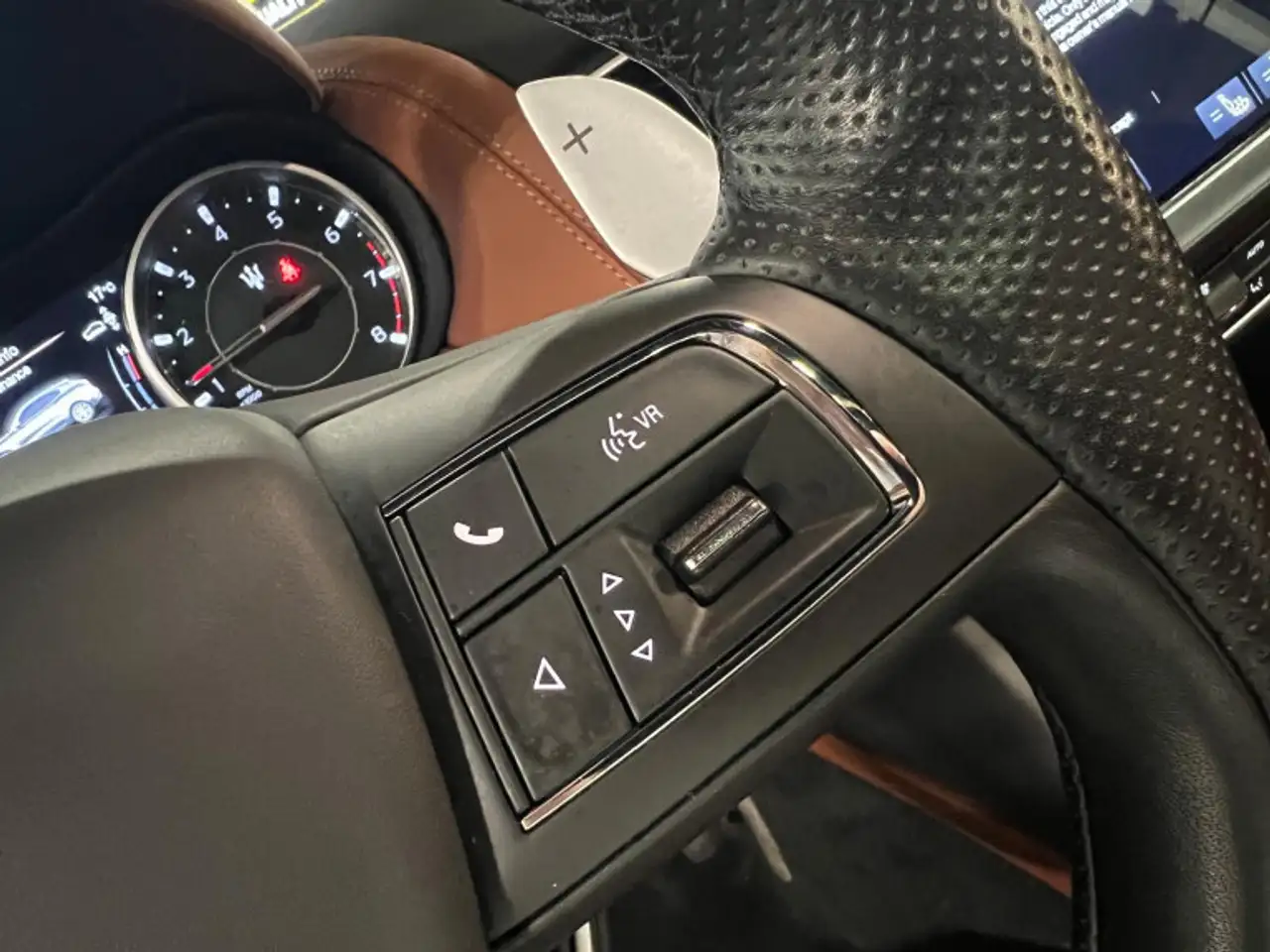 Maserati Levante снимка Maserati Levante