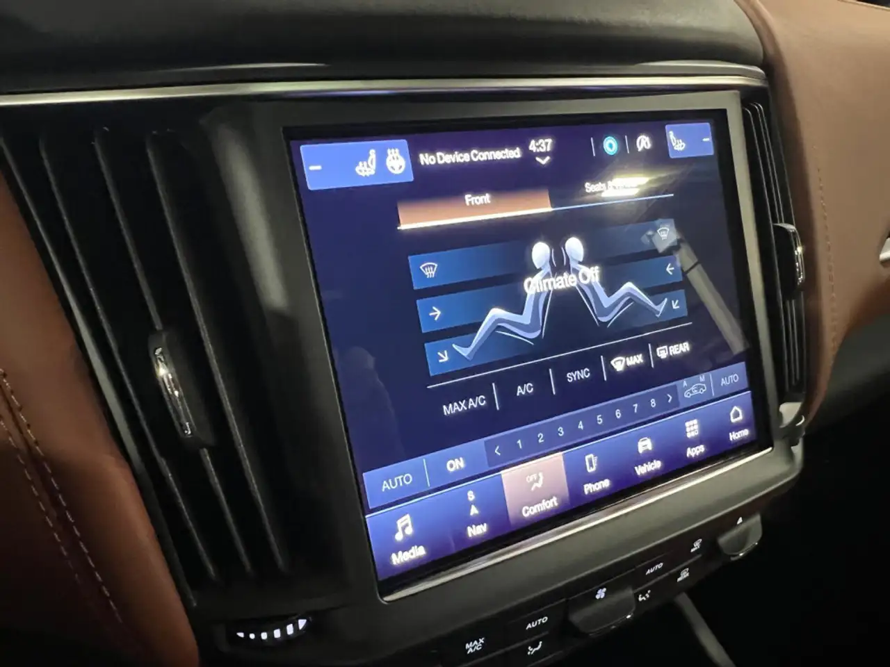 Maserati Levante снимка Maserati Levante