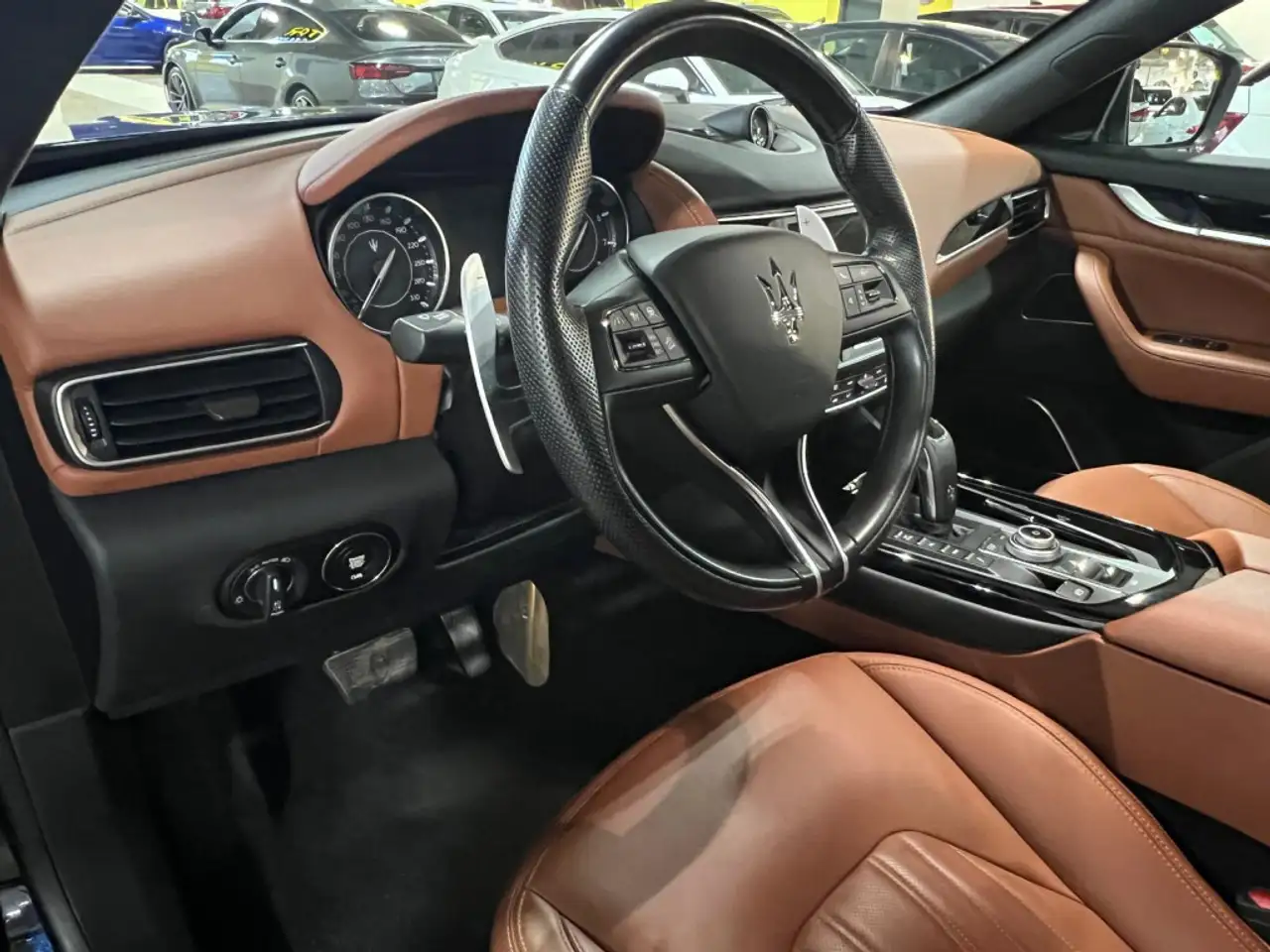 Maserati Levante снимка Maserati Levante