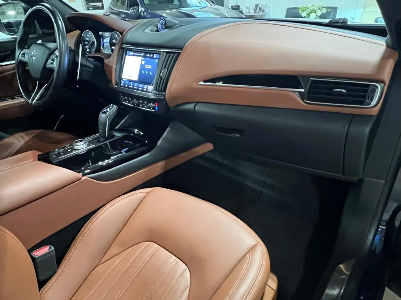 Maserati Levante снимка Maserati Levante