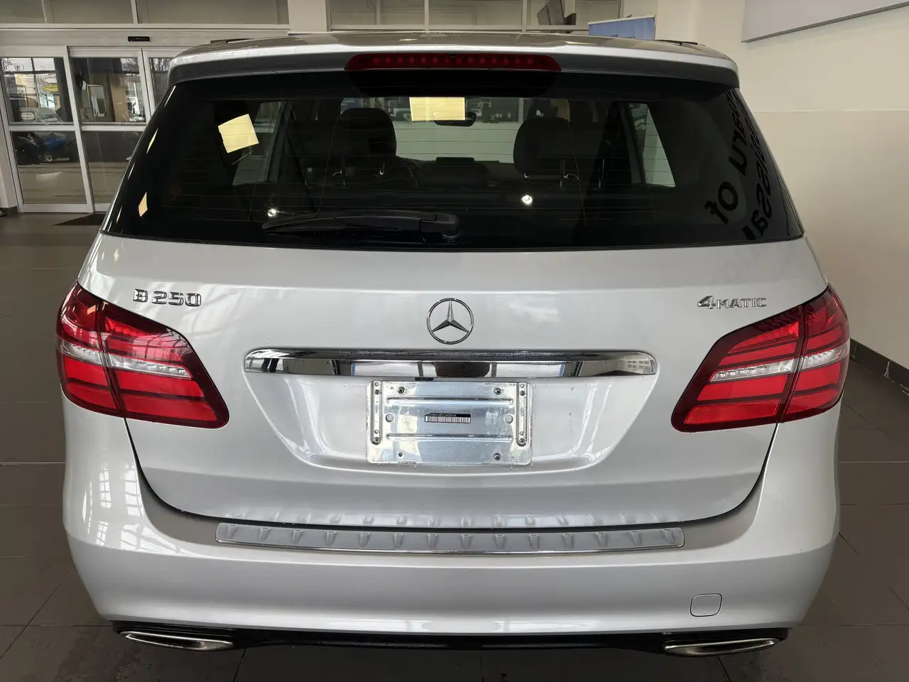 Mercedes-Benz B-Class снимка Mercedes-Benz B-Class
