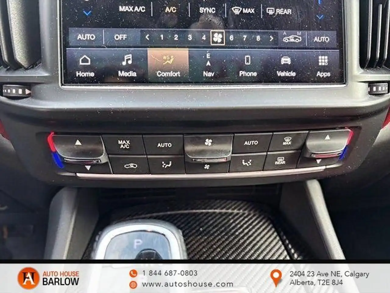 Maserati Levante photo Maserati Levante