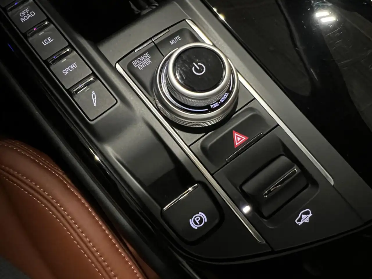 Maserati Levante снимка Maserati Levante