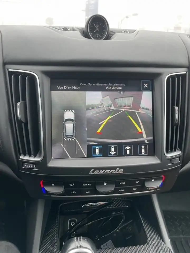Maserati Levante photo Maserati Levante